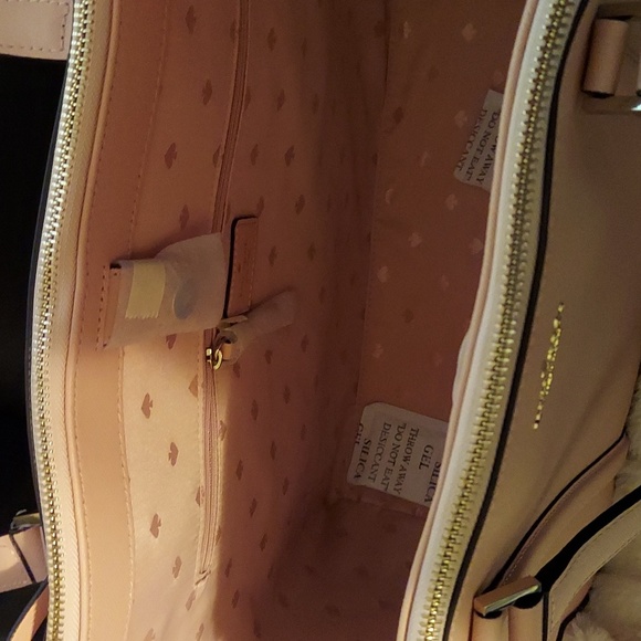 Kate Spade Purse! Authentic!!! - Picture 3 of 6